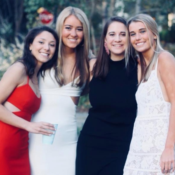 Meet your Posher, Celeste - Picture 2 of 3